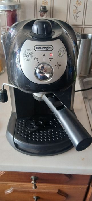 DeLonghi Coffee Machine510702726048665601
