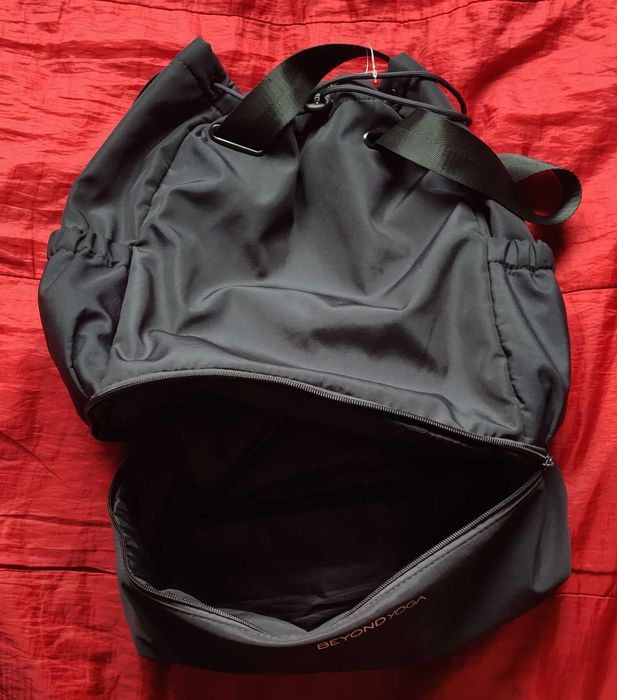 Рюкзак Beyond Yoga Sleek Black