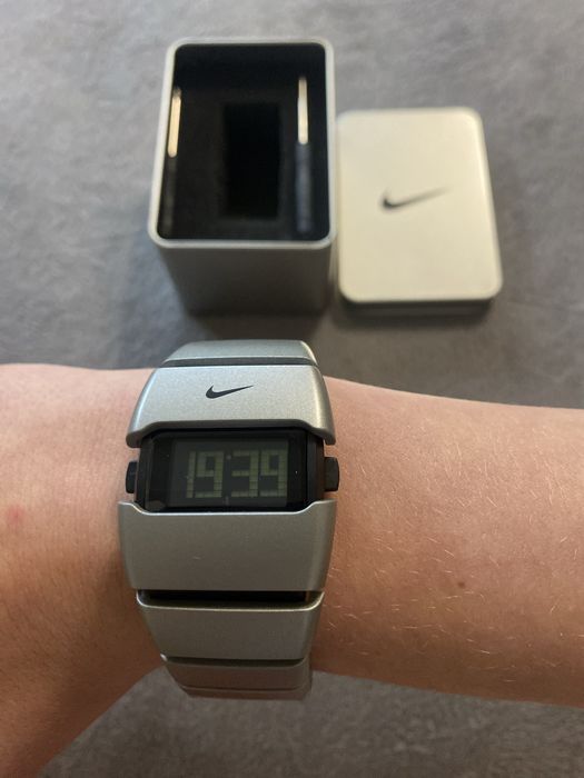 Годинник Nike