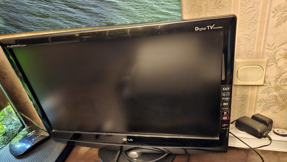 Monitor z TV LG FLATRON M2394D 23cale