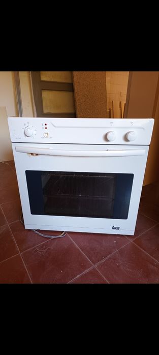 Forno teka + placa em funcionamentos
