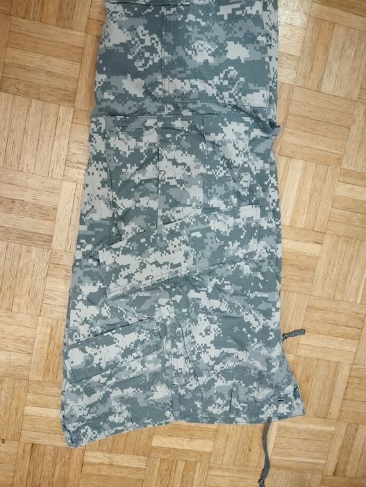Spodnie wojskowe US Army camo UCP  roz S regular