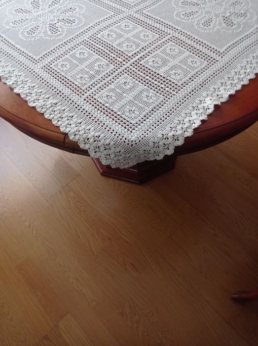 Toalha de mesa de renda manual