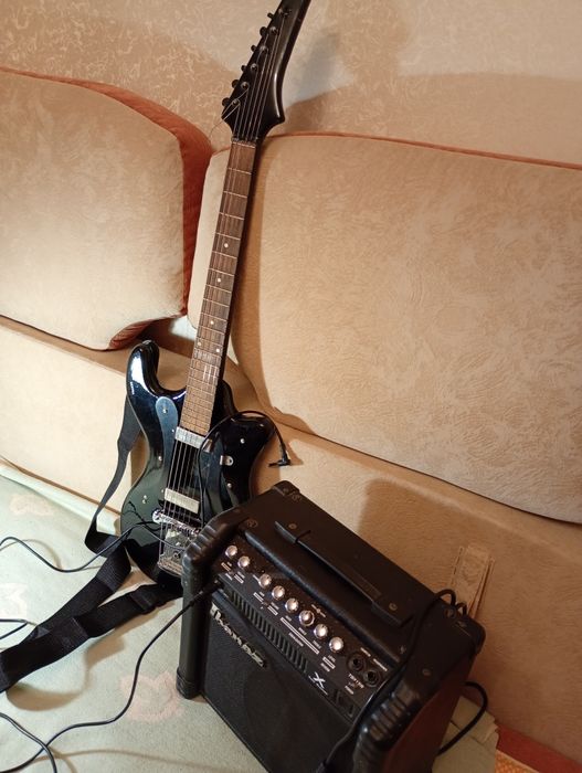 Комбо Усилитель Гитарный "IBANEZ"+ЭлектроГитара