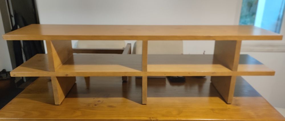 Móvel TV - Madeira Maciça - Novo