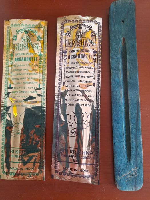 Conjunto porta incenso + incenso