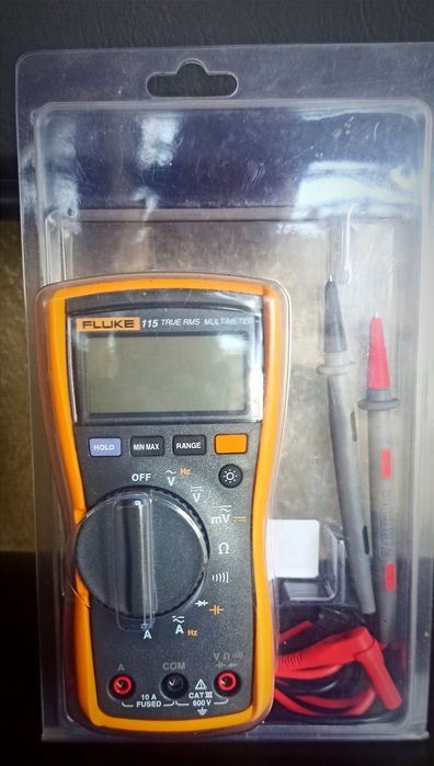 Мультиметр Fluke 115