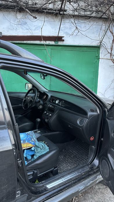 Mitsubishi outlander 1