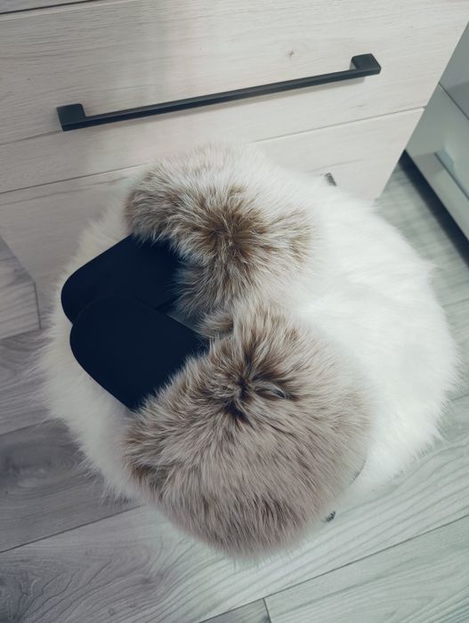 Klapki damskie naturalne futro r.39