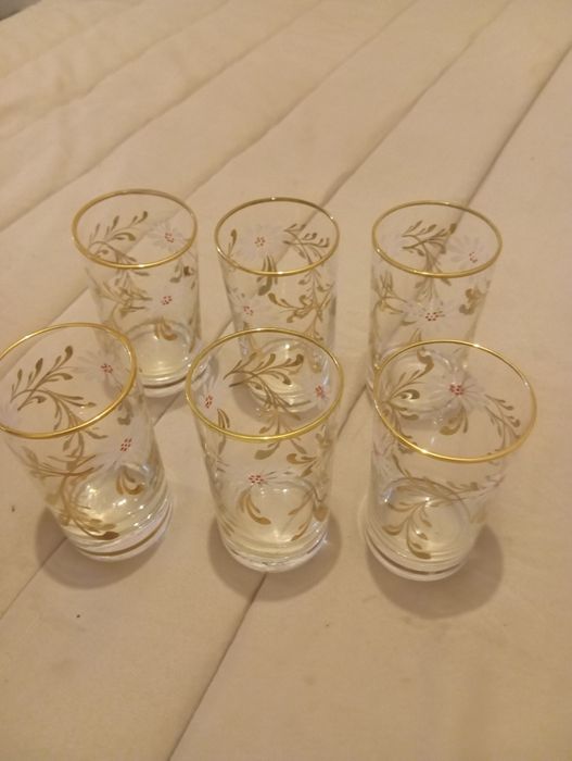 Copos muito antigos pintados á mão