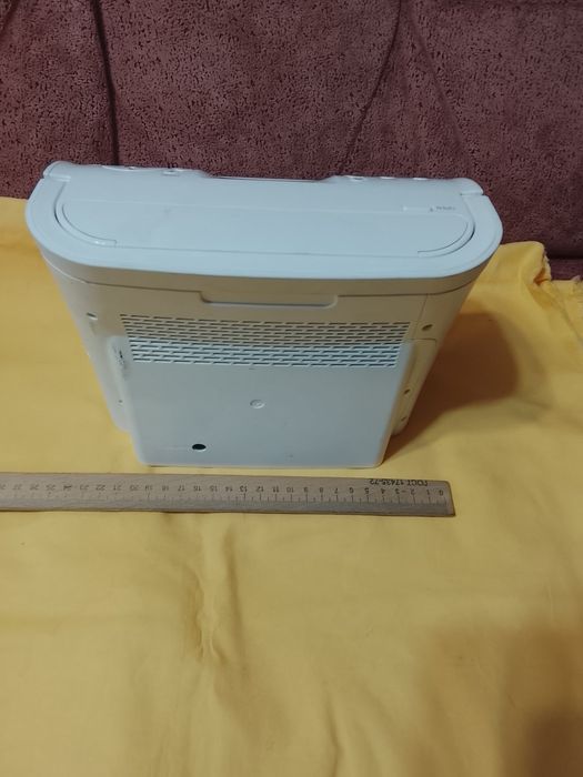 Фото принтер Canon SELPHY ES20. Компактный. Переносной. От любых носит