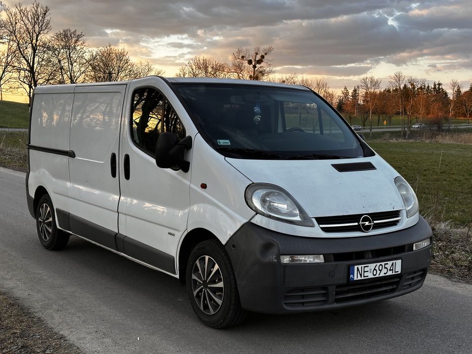 Opel Vivaro 1.9 diesel  6 osób  furgon