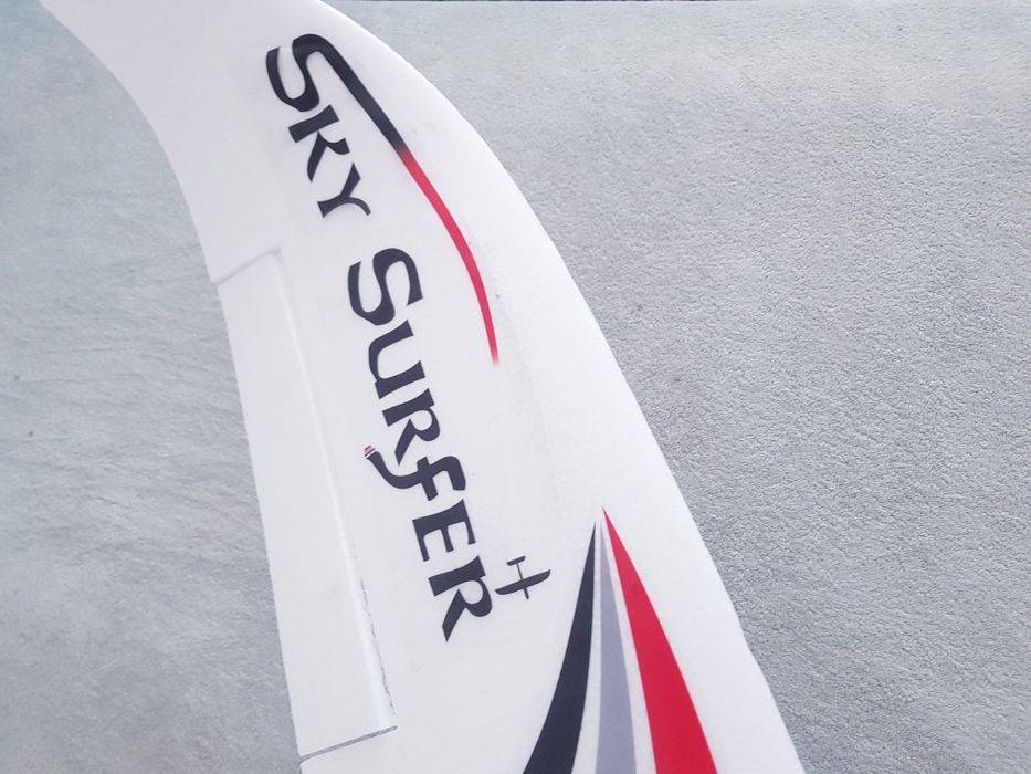 Sky Surfer KIT (elektroszybowiec, rozpiętość 140cm