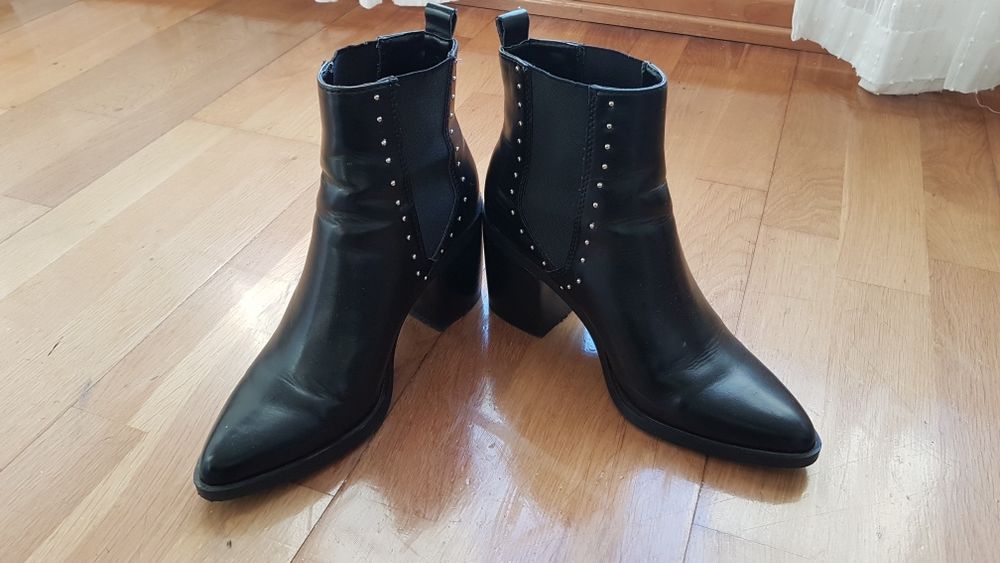 Botas Stradivarius (como novas)