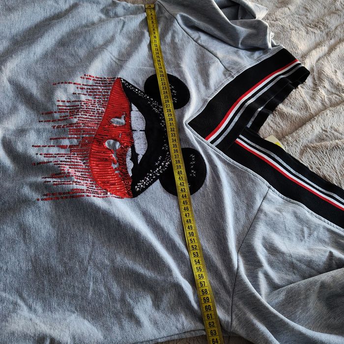 Bluza z kieszeniami WAWA