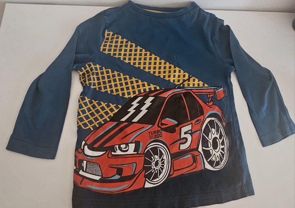 Bluzka z autem stan bardzo dobry
