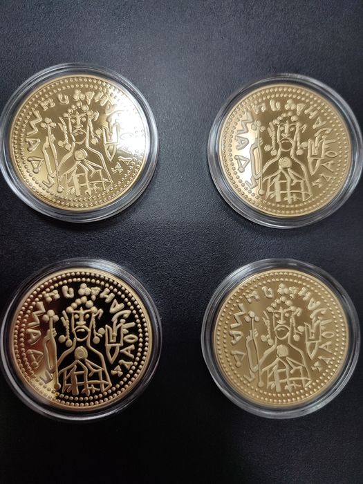 Монета в позолоті Київської Русі златник Володимира Святославича