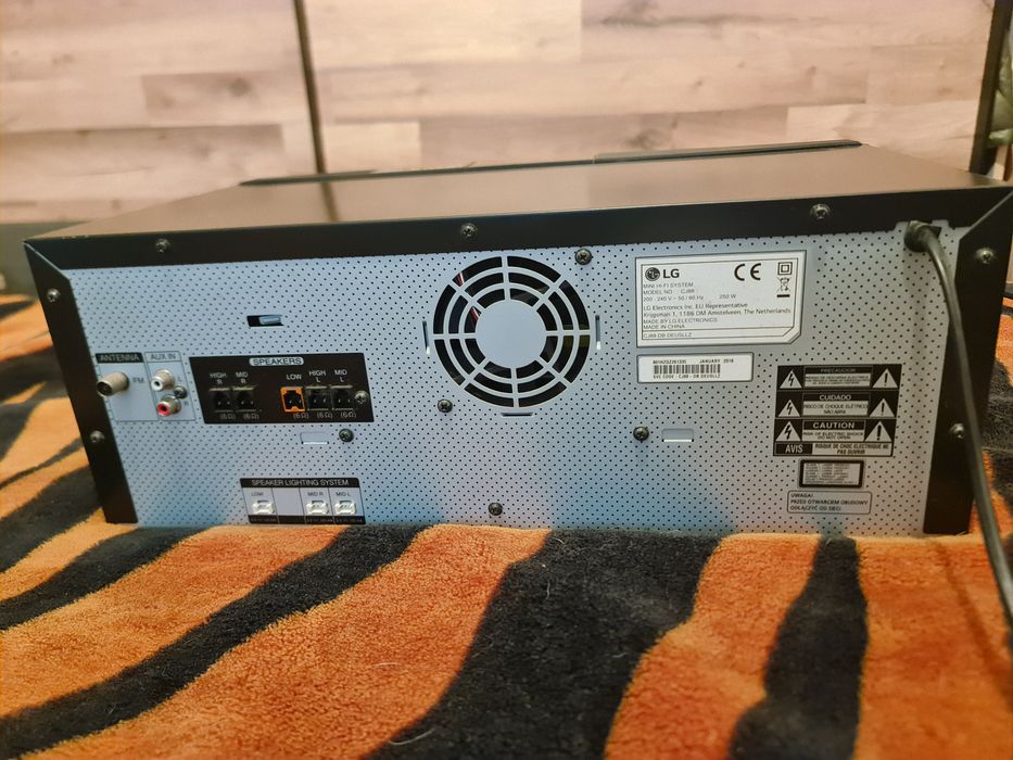 Aparelhagem de Som LG CJ88