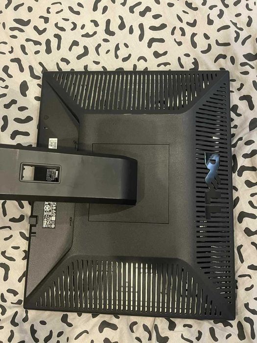 Monitor Dell 19″ LCD (model E1910H / E198FPf)