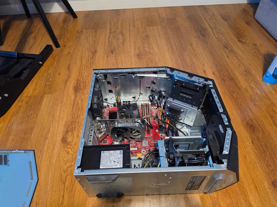 Computador de Secretária OMEN