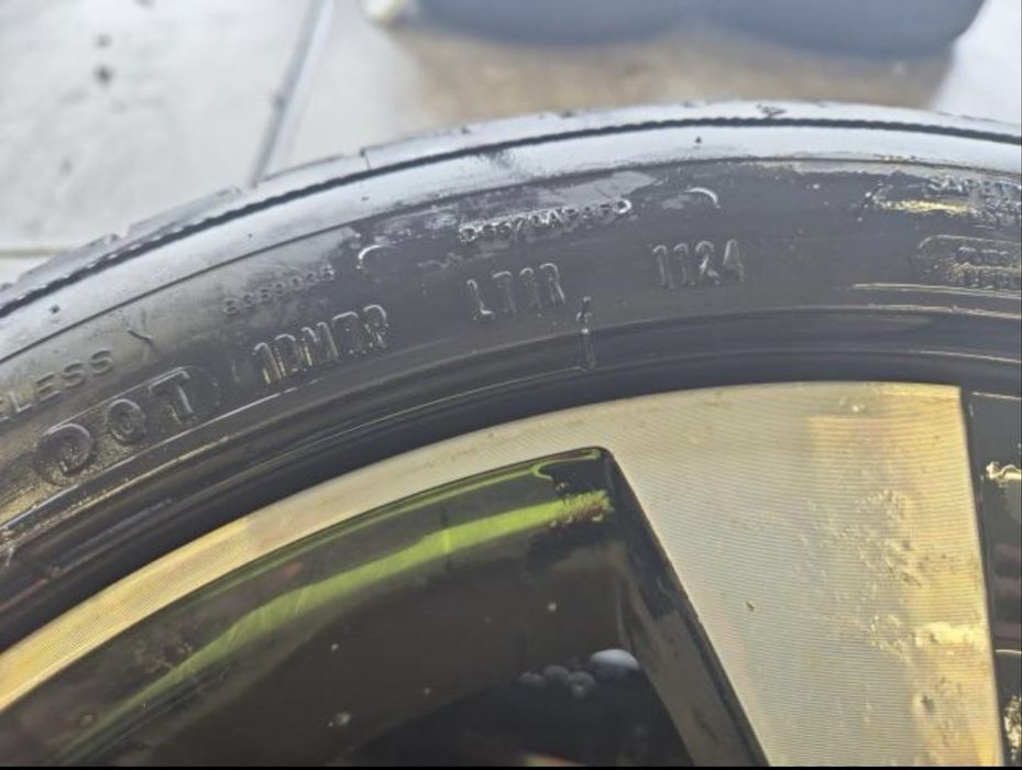 Komplet kół Renault 17” 205/50 R17 – jak nowe – DOT 2024