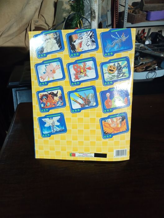 Caderneta Digimon Panini (Ano 2000) – Quase Completa (Faltam 20 Cromos)