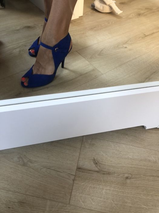 Dwie pary sandałków roz.39/40