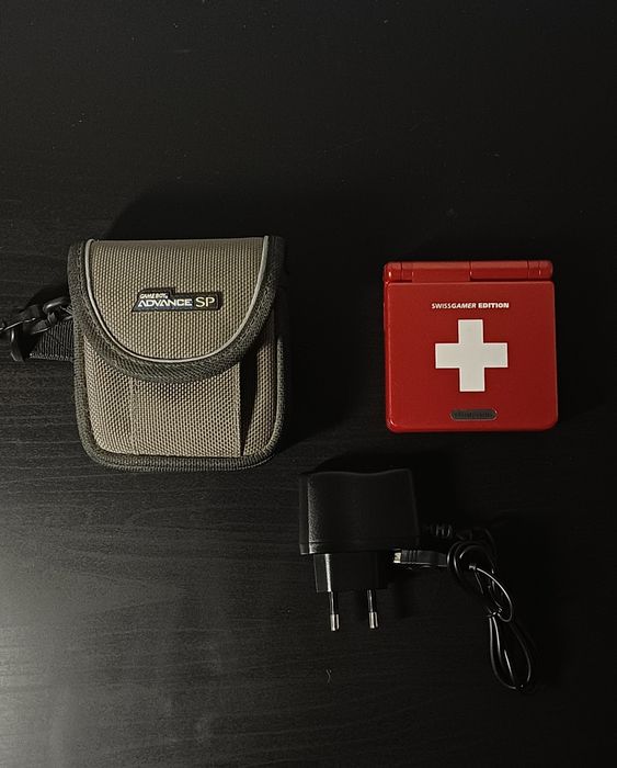 Game Boy Advance SP Edição Especial SwissGamer Edition Rara Original