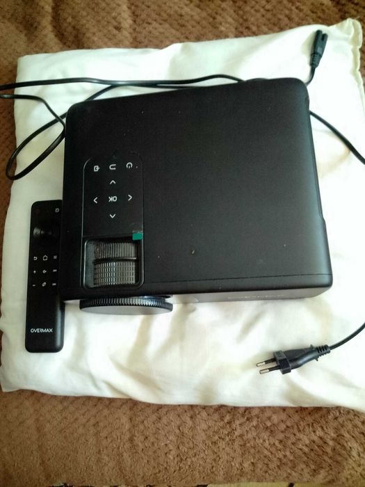 Projektor OVERMAX Multipic 4.2 Full HD  4500 ANSI lumen, Wi-Fi, Bluetooth