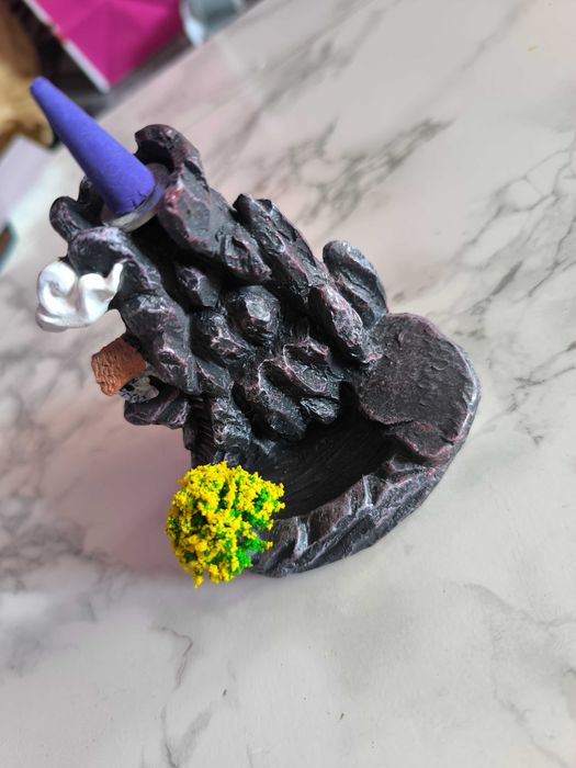 Kadzielnica kadzidło zapachowe dymne wodospad