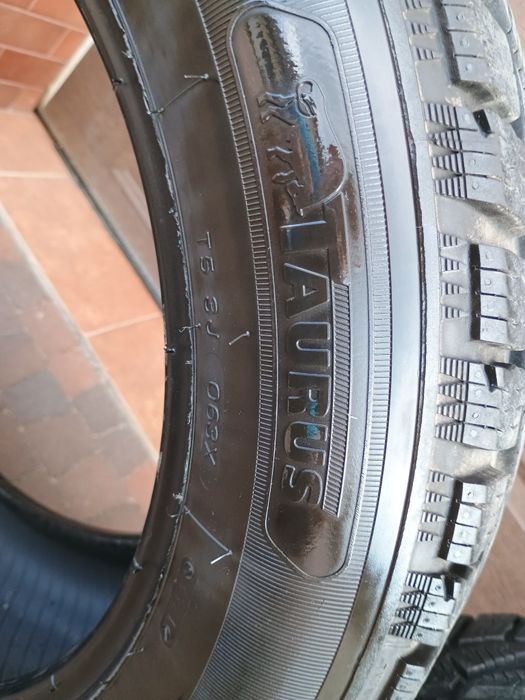 Sprzedam Opony zimowe 235/55 R18