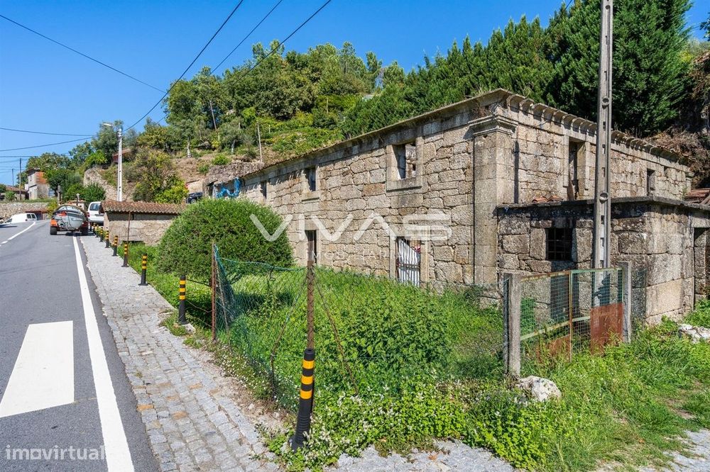 Moradia para Restaurar T0 Venda em Chorense e Monte,Terras de Bouro