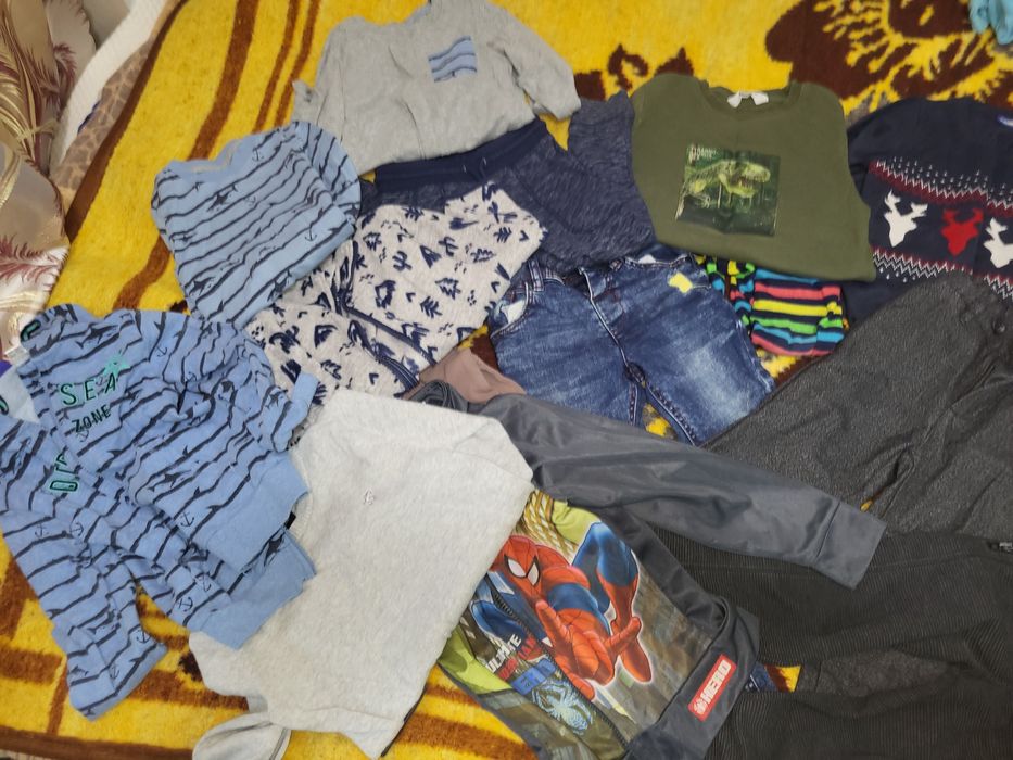 Джинси , спортивні штани на 5-6 років h&m, lupilu