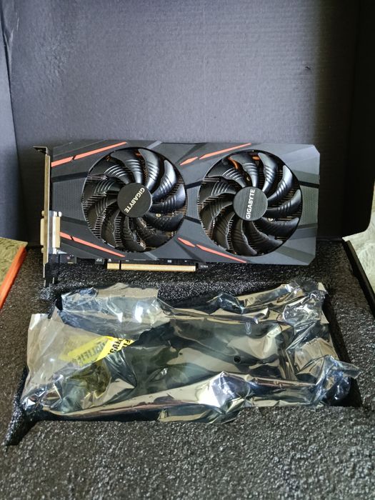 Radeon RX 570 4GB (Samsung Memory) — Холодна