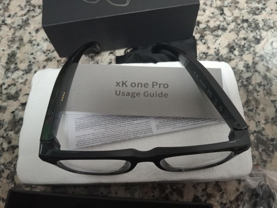Óculos de leitura com bluetooth