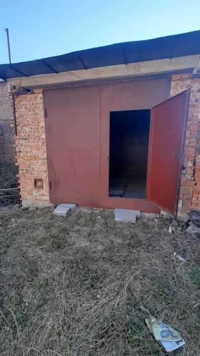 Оренда складу з ямою під бус