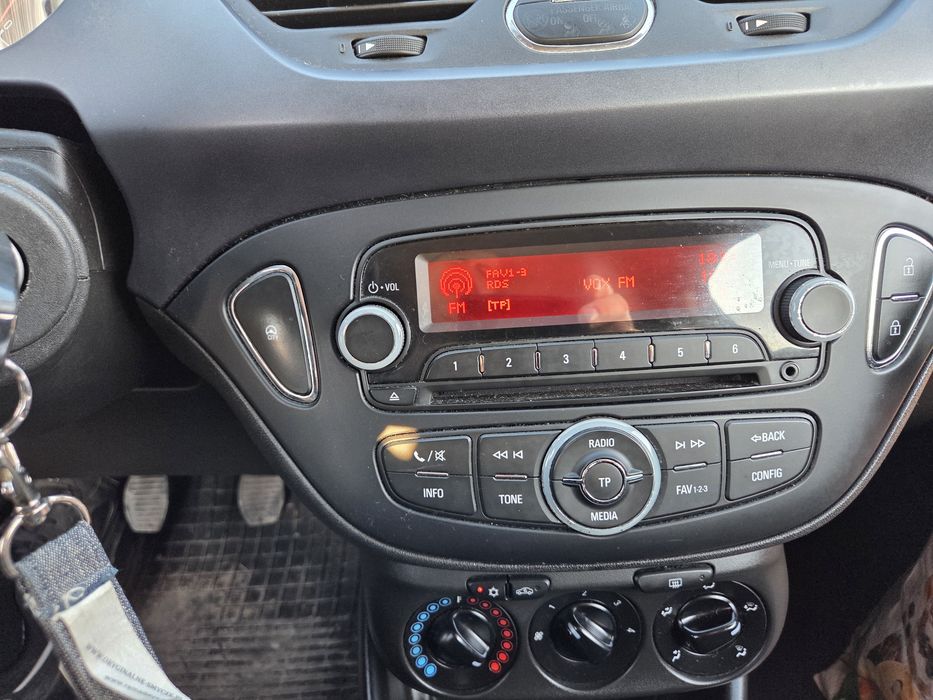 Opel corsa E 2016r VAN