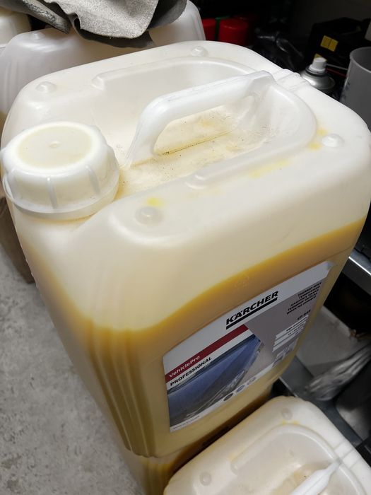 Beczka, karnister 20 l i 25 l karnistry beczki