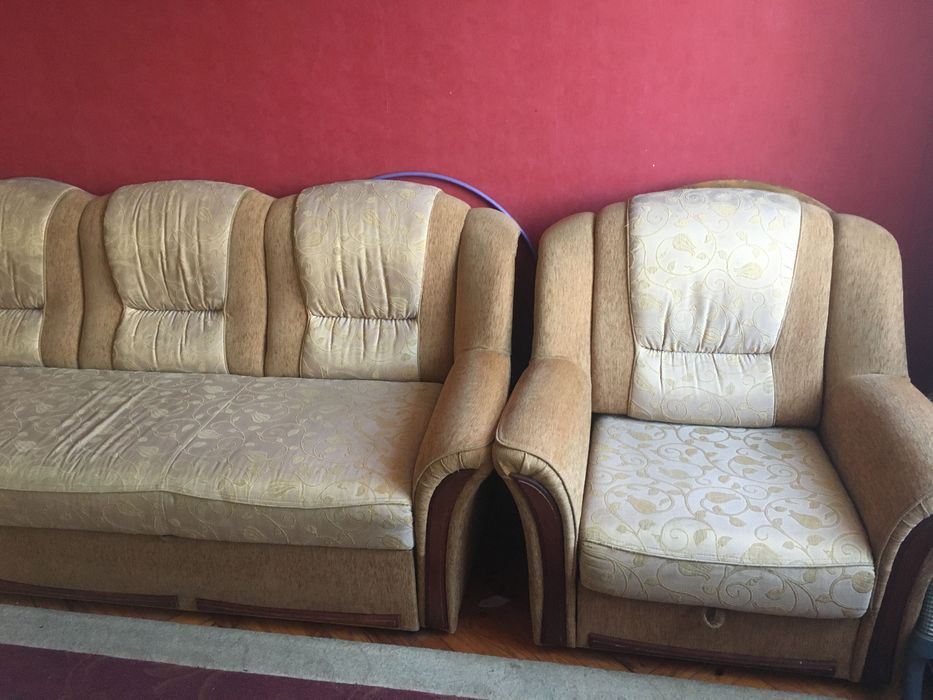 Диван кутовий та крісло