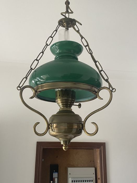 Candeeiros de Mesa e de Teto