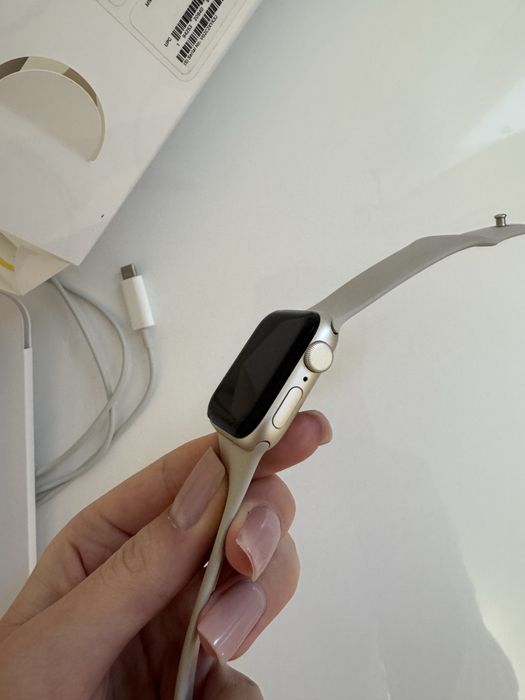 Apple Watch SE 2, Starlight (бежевий)