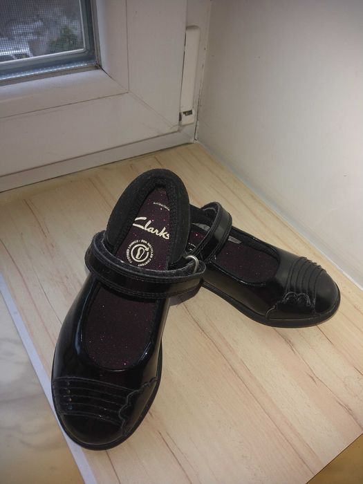 Туфли Clarks чёрные для девочки 25,5