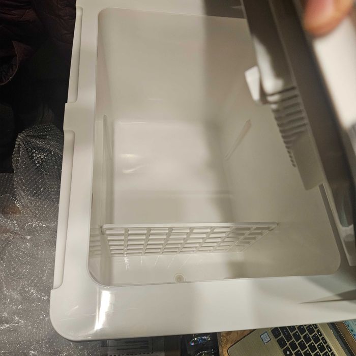 Lodówka turystyczna 40l z kółkami 12 i 230 V do samochodu, na kemping