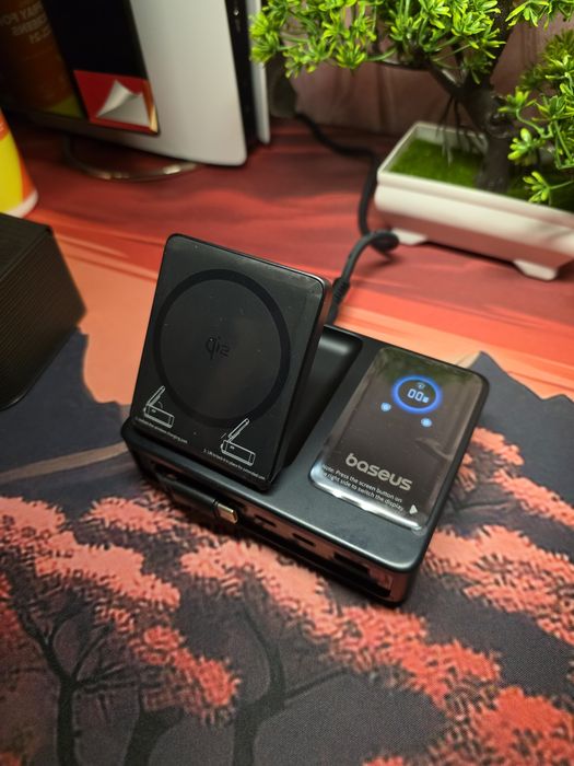 Baseus Nomos 5-in-1 Desktop Charger Qi2 140W