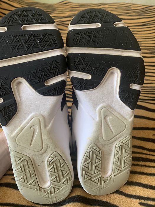 Жіночі кросівки nike 40 розмір