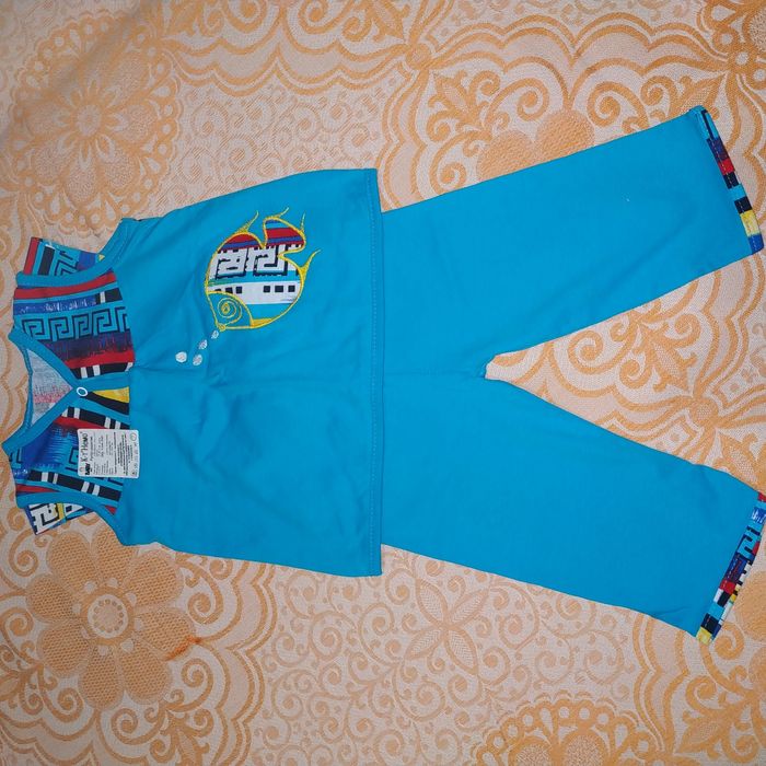 Продам новый летний комплект бриджи и футболка для девочки 3-4 лет