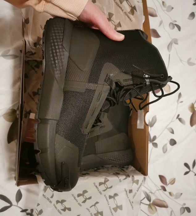 Botas under armour valsetz