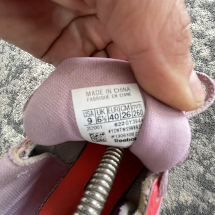 Продаю Спортивні  Кросівки Reebok