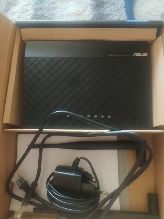 Продам роутер Asus