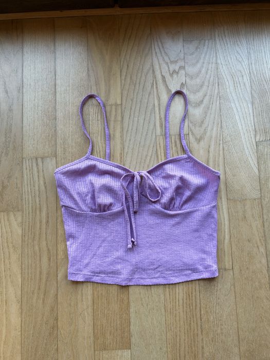 Top na ramiączkach z wiązaniem Bershka XS
